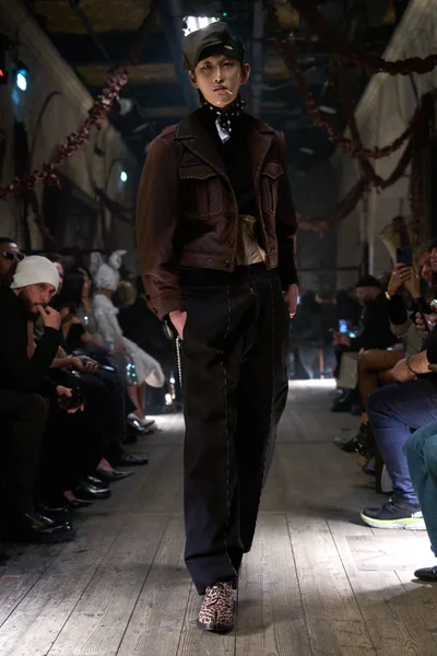 Look 20